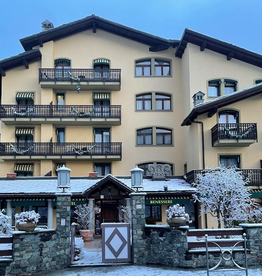 Paradise Hotel&Wellness Saint-Vincent Esterno foto