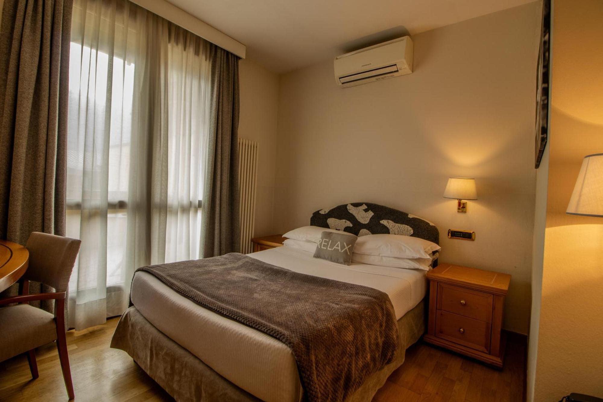 Paradise Hotel&Wellness Saint-Vincent Esterno foto