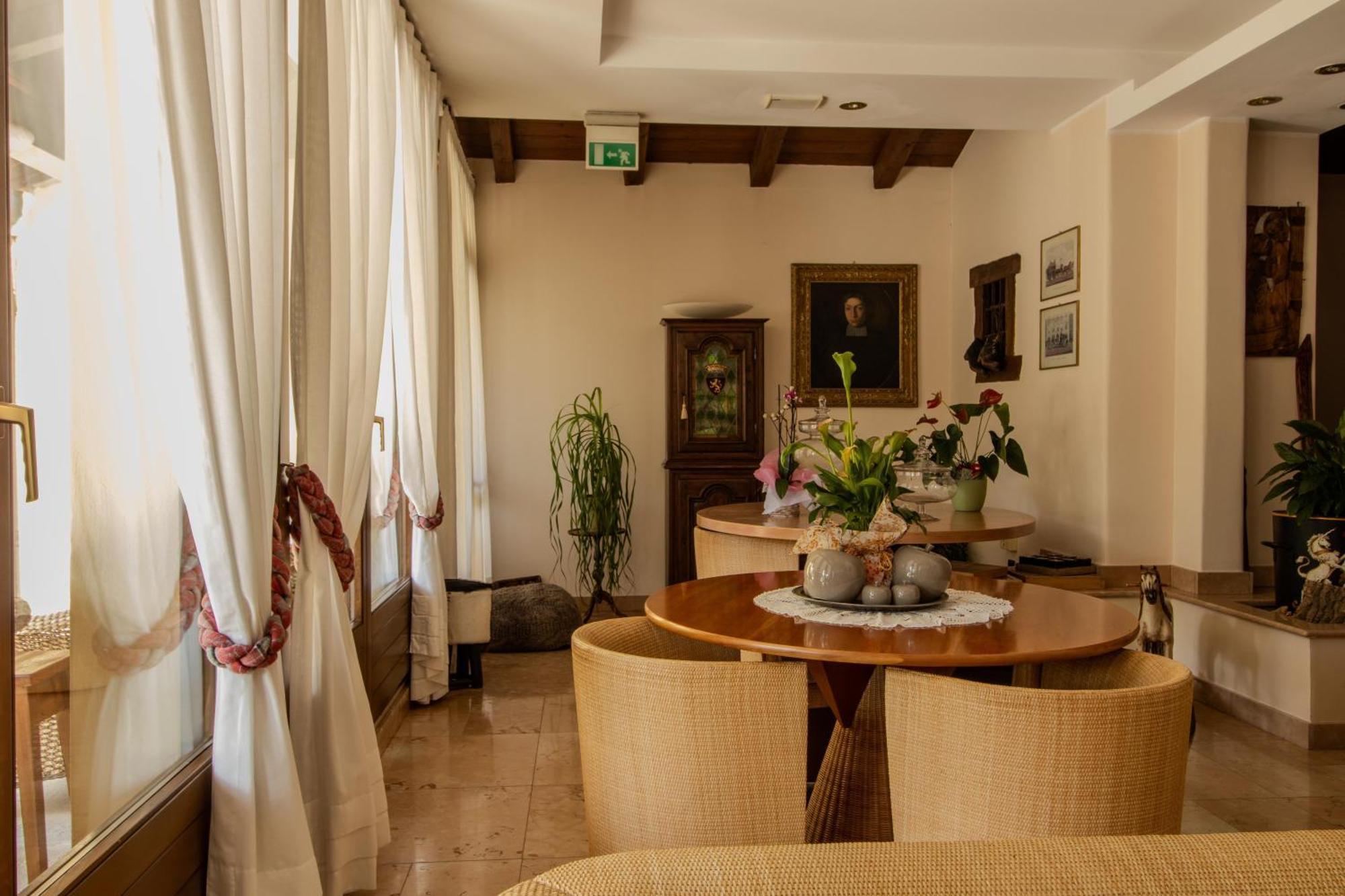 Paradise Hotel&Wellness Saint-Vincent Esterno foto